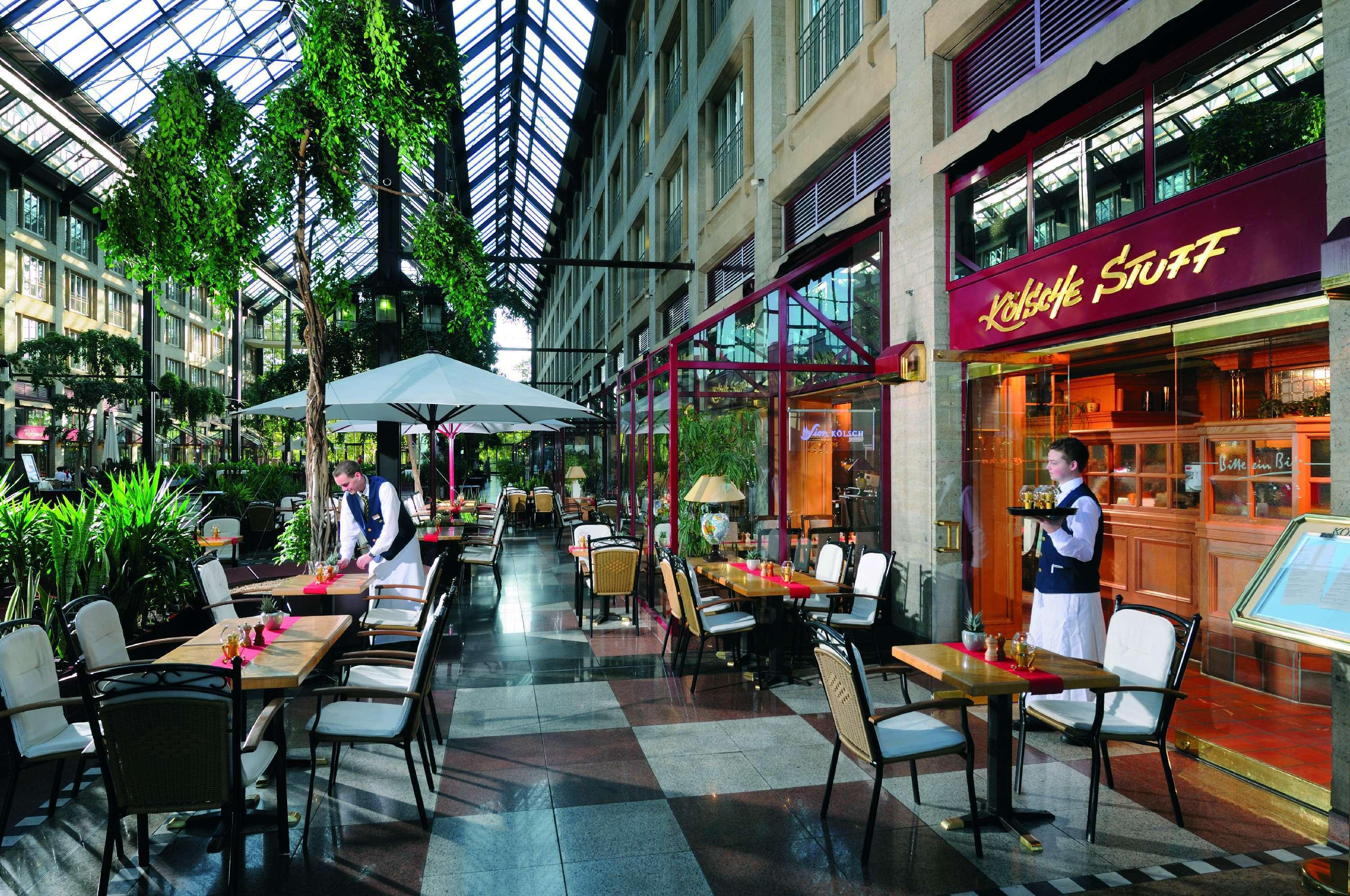 Maritim Hotel Koln Luaran gambar The hotel's restaurant