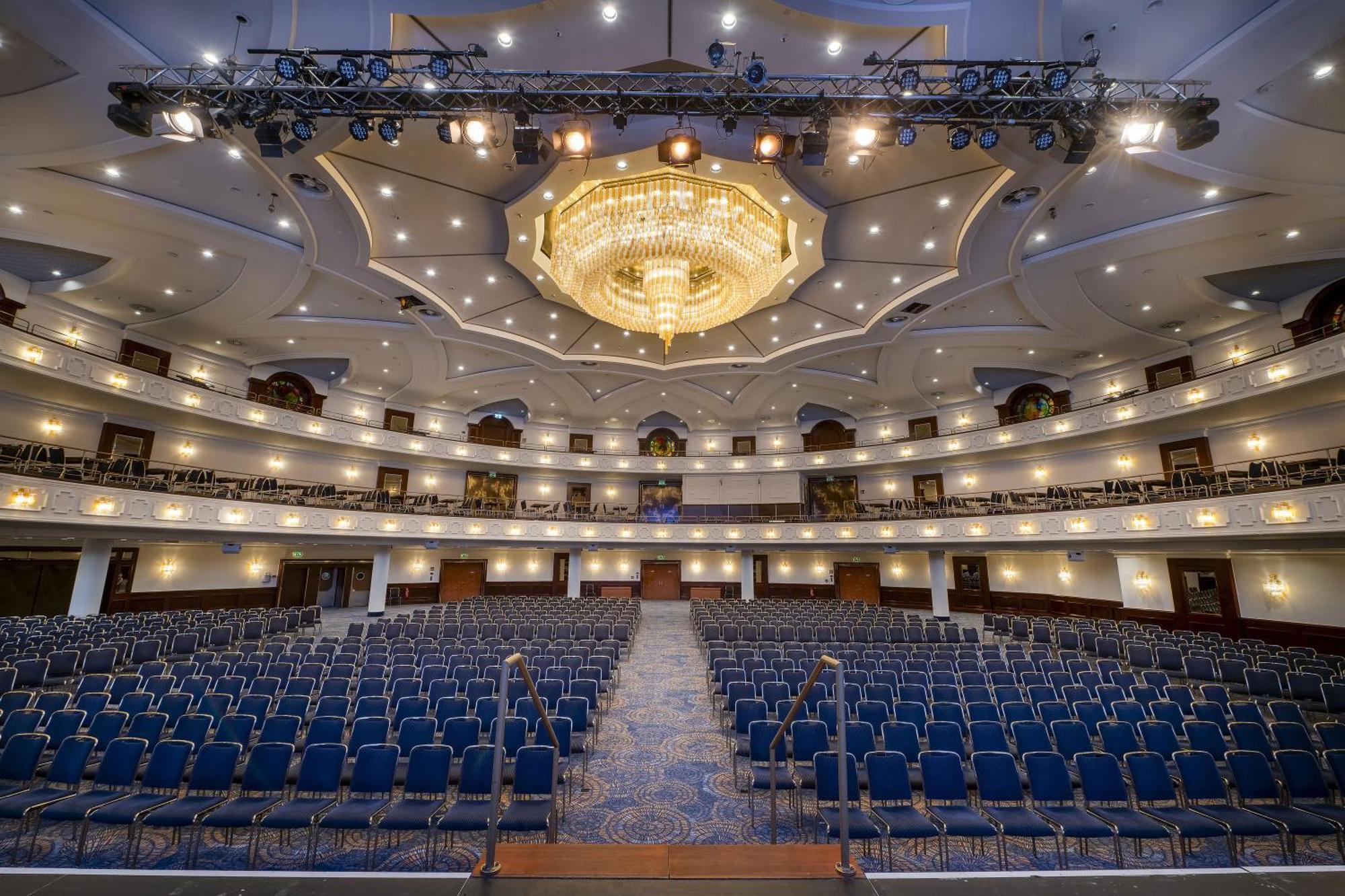 Maritim Hotel Koln Luaran gambar The Grand Hall of the Grand Hotel